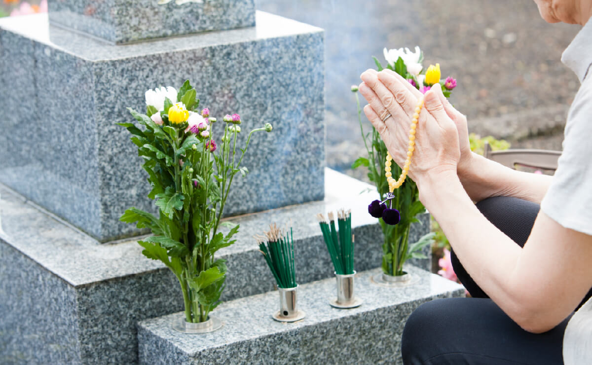 お墓ディレクターが親身になってお手伝いする石材店です